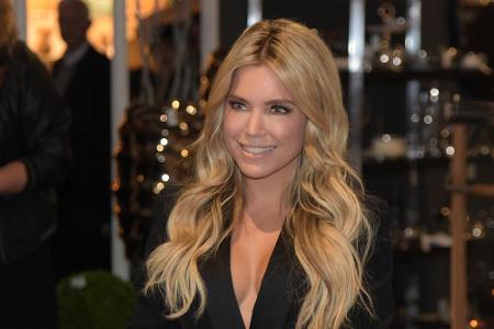 Im Kostüm des Alpakas versteckte sich Moderatorin und Model Sylvie Meis. Sie musste die Show nach der dritten Folge der drit...