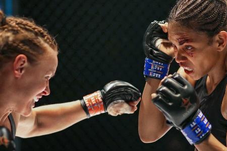 Halle Berry (r.) als MMA-Kämpferin Jackie Justice.
