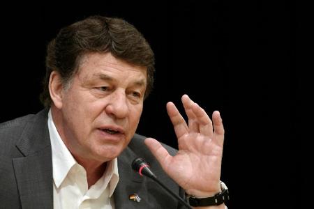 Rehhagel über griechischen EM-Triumph 2004: 