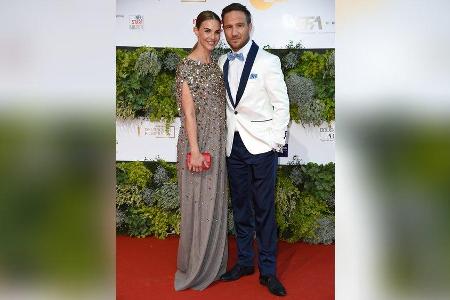 Annika und Frederick Lau auf dem roten Teppich des Deutschen Filmpreises in Berlin.