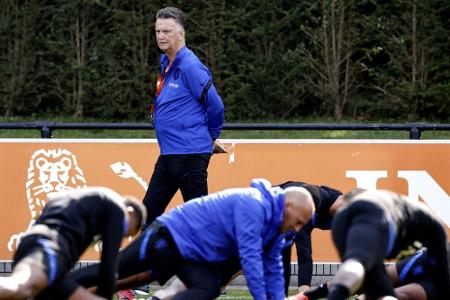 Van Gaal nominiert Bundesliga-Trio um Debütant Flekken