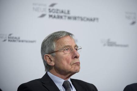 Wolfgang Clement Oktober 2013 als Kuratoriumsvorsitzender der Initiative Neue soziale Marktwirtschaft IPON imago60549964h.jpg