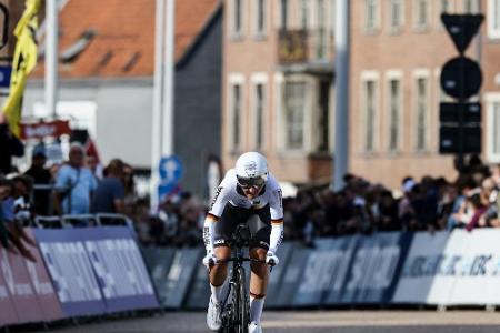 Deignan gewinnt Roubaix-Premiere der Frauen - Brennauer Vierte