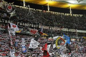 Frankfurt bezuschusst PCR-Test junger Fans für kommende Heimspiele