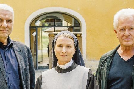 Udo Wachtveitl, Corinna Harfouch und Miroslav Nemec (v.l.) bei den Dreharbeiten für einen neuen 