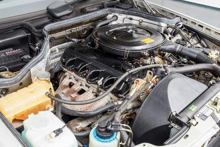 Mercedes-Benz 230E W124 (1987) 995 km