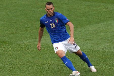 Ersetzte Emerson, der sich müde gelaufen hatte. Lief allerdings viel hinterher und fand zunächst keine Antworten auf die wüt...