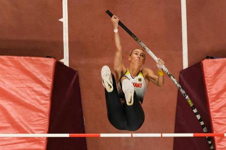 Rückenprobleme: Stabhochspringerin Lisa Ryzih sagt für Olympia ab