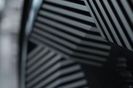 Ungewöhnlich designt sind die Felgen.