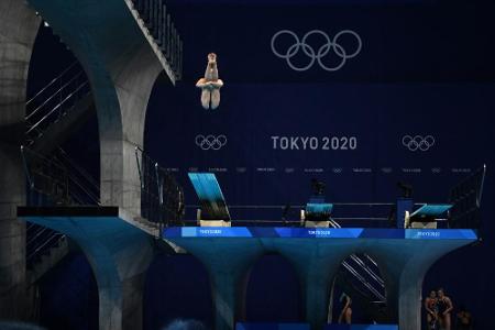 Punzel springt trotz Wackler ins Halbfinale