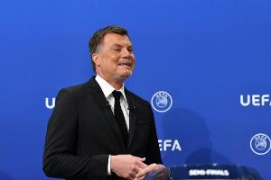 Helmer moderiert "Dopa on Tour"