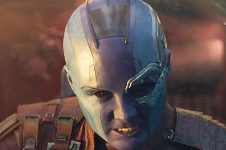 Karen Gillan als Nebula in 