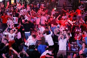 Vor EM-Finale: Fans ohne Tickets stürmten Wembley