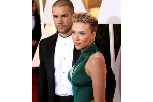 ...drei Jahre hielt auch die Ehe zum französischen Journalisten Romain Dauriac nicht. Die beiden haben eine gemeinsame Tocht...