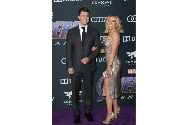 ...Comedian Colin Jost verlobt, der in den USA durch seine Teilnahme an 'Saturday Night Live' bekannt ist. Im Mai dieses Jah...