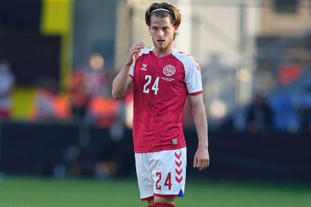 Musste kurzfristig für Delaney übernehmen, nachdem sich der BVB-Spieler eine Blessur zugezogen hatte. Spielkontrolle kehrte ...