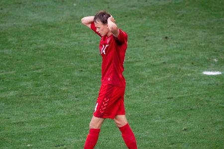 Bot in der Offensive die richtigen Laufwege an und brachte sich so wiederholt im Umschaltspiel in gute Positionen. Setzte se...