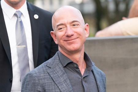 Jeff Bezos ist noch reicher geworden.