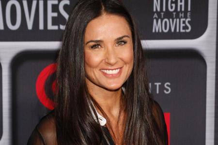 Als Kind hatte sie es nicht leicht: Demi Moore lebte, zusammen mit ihrem gewalttätigen und alkoholabhängigen Vater, in einem...