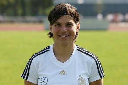 Hingst, Lotzen und Simic werden DFB-Co-Trainerinnen