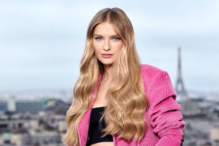 Camille Razat feierte mit der Netflix-Serie 