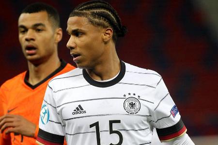 Eine feste Größe war der Flügelspieler bei der EM-Endrunde zwar nicht, mit jeweils einem Joker-Einsatz im Halbfinale und im ...