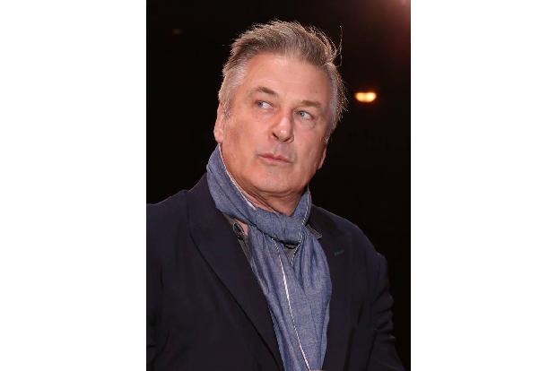 ...war Woody Allen sowohl vom Staate New York als auch von Connecticut untersucht worden, allerdings wurden keine Anzeigen e...