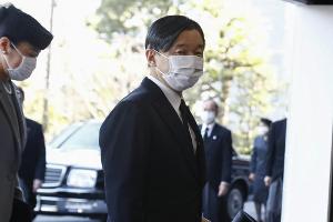 Japans Kaiser Naruhito besucht Olympia-Eröffnungsfeier