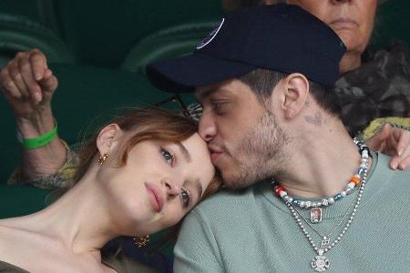 Pete Davidson und Phoebe Dynevor in Wimbledon.