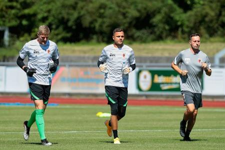 Torhüter Leneis von Augsburg nach Magdeburg