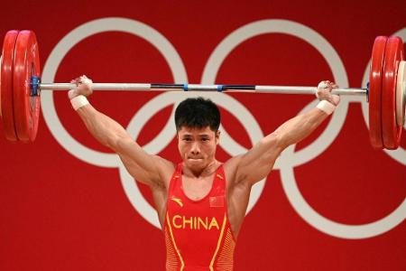 Gewichtheben: Li Fabin gewinnt Gold in der Klasse bis 61 kg - Brandhuber Neunter