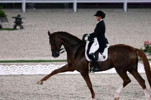 Dressur: Werth und Schneider bringen deutsche Equipe auf Goldkurs