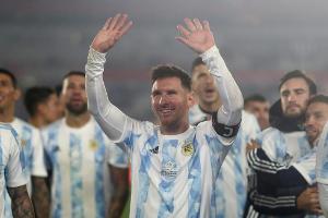 Messi führt Argentiniens Aufgebot an, auch Alario und Palacios nominiert