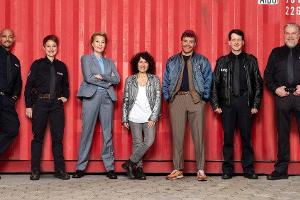 Das Team vom "Großstadtrevier" (v.l.n.r.): Lukas Petersen (Patrick Abozen), Nina Sieveking (Wanda Perdelwitz), Frau Küppers ...
