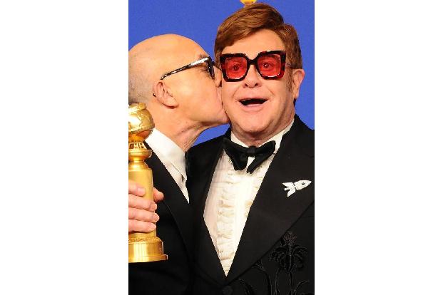 Elton John kämpfte viele Jahre gegen seine Alkohol- und Drogensucht. Doch seit 30 Jahren ist er trocken. Was inspirierte ihn...