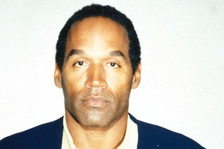 Ins Gefängnis landete er aber schließlich trotzdem. Wegen bewaffneten Raubüberfalls wurde er 2008 in Las Vegas zu 33 Jahren ...