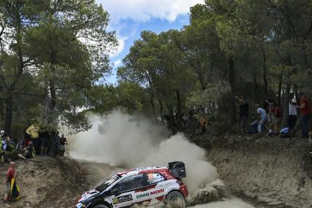 Akropolis-Rallye: Youngster Rovanperä am Freitag vorn