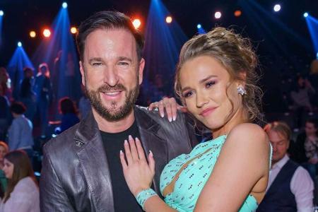 29 Jahre trennen Schlagersänger Michael Wendler von seiner Partnerin Laura Müller. Im April 2020 haben sie sich verlobt. Die...