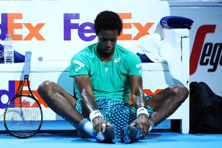 ... 'La Monf', der Exzentriker, eine Marke für sich. Immer wieder beeindruckt der Franzose auf dem Platz mit waghalsigen Akt...