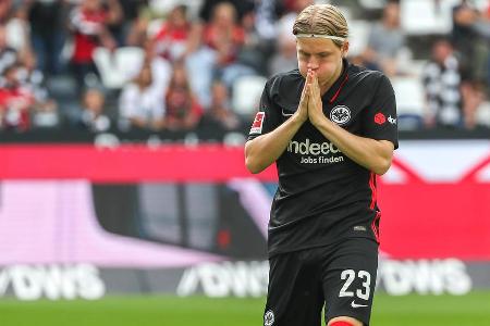 Sollte als Joker der Eintracht zum Sieg verhelfen. Setzte noch vereinzelt Nadelstiche, agierte mit dem Leder aber zu kopflos...