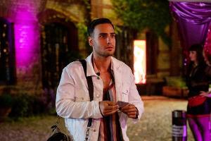 "Nihat - Alles auf Anfang": Nihat geht im Hamburger Rotlichtviertel auf die Suche nach seiner leiblichen Mutter.