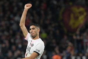 Messi nur Zuschauer: Hakimi rettet PSG in Metz