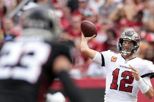 NFL: Fünf Touchdown-Pässe von Brady