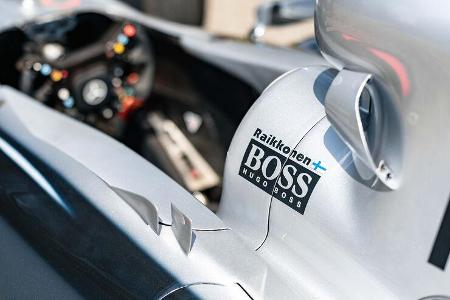 McLaren-Mercedes MP4-17 - Formel 1 - Rennwagen - Saison 2002/2003