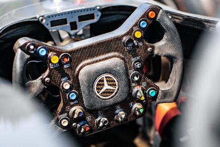 McLaren-Mercedes MP4-17 - Formel 1 - Rennwagen - Saison 2002/2003