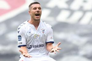 Podolski zu FIFA-Plänen: "WM würde an Reiz und Wertigkeit verlieren"