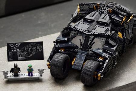 LEGO DC Batman Batmobile Tumbler