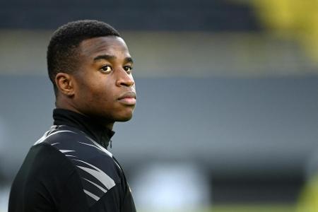 Rekordmann Moukoko trifft bei U21-Debüt doppelt
