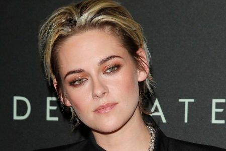 Kristen Stewart spielt Prinzessin Diana.