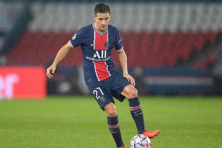 Übernahm für die letzten Minuten eine Position im Mittelfeld. Lief in Unterzahl aber praktisch nur noch hinterher.